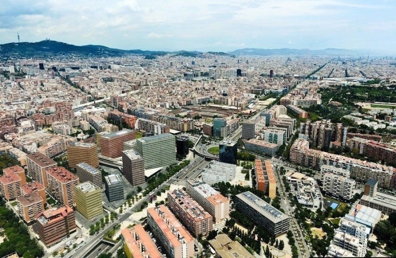 Вид сверху на Барселону