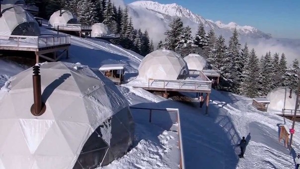Горнолыжный курорт в стиле «иглу» в Швейцарских Альпах