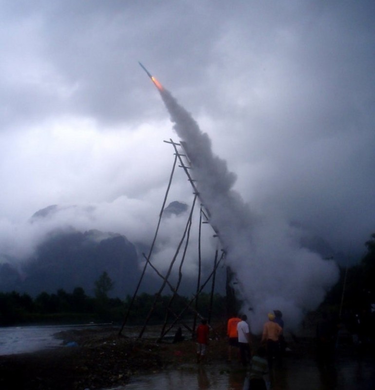 Bun Bang Fai Rocket Festival: ракеты, которые приносят урожай (Таиланд)