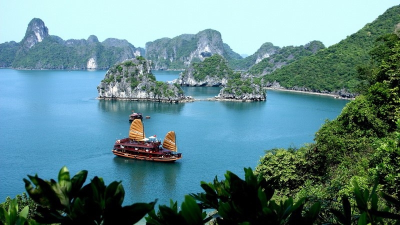 Чудеса бухты Халонг, Вьетнам