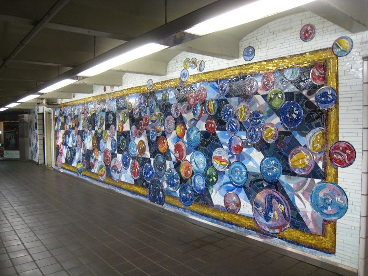 Подземное искусство в метро Нью-Йорка.