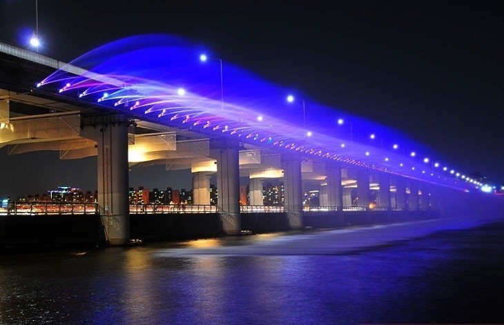 Мост Фонтан радуги, Сеул