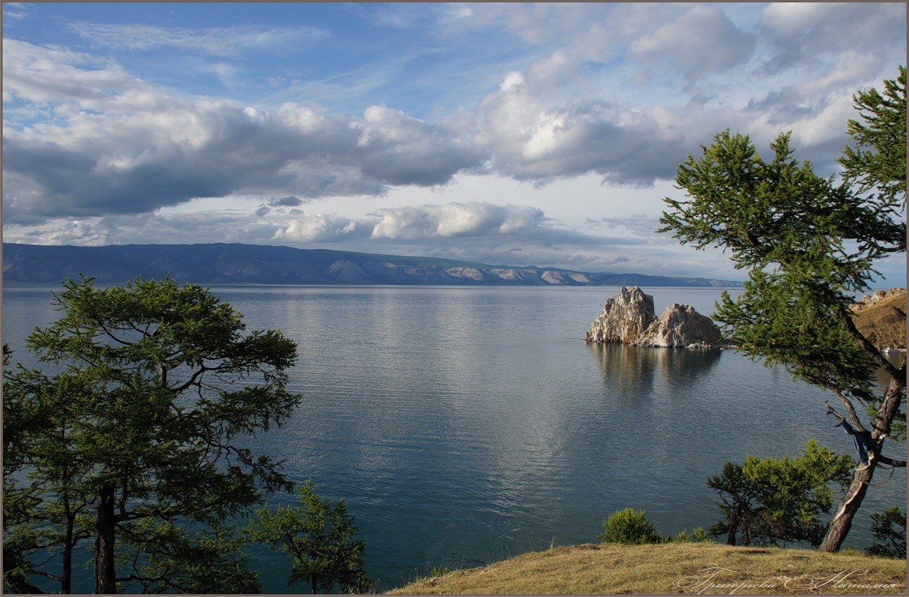 Восточно сибирское озеро. Восточная Сибирь Байкал. Байкал пресноводное озеро. Озеро Байкал (Иркутская область, Иркутск). Озеро Байкал Бурятия.