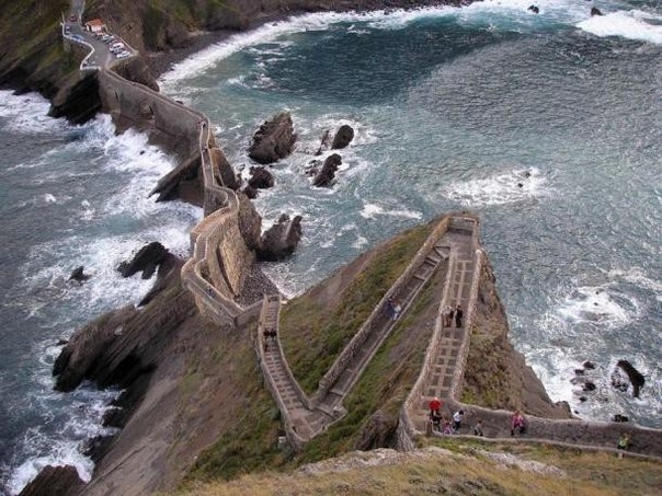 Лестница мост из 237 ступенек. Испания