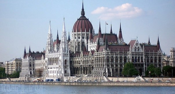 Здание Парламента Венгрии - величественный символ независимости