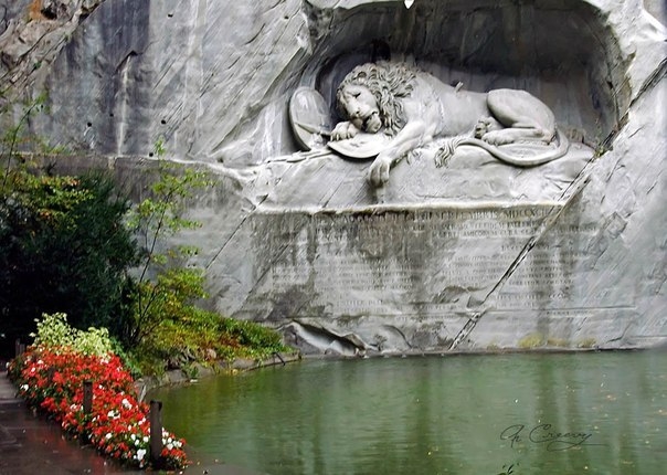 Памятник Умирающий лев в Люцерне, Швейцария