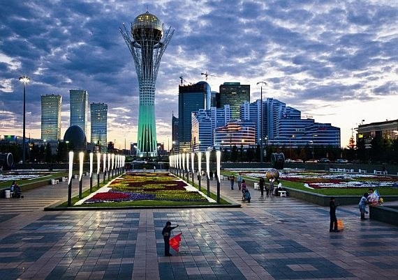 Башня Байтерек Башня Байтерек